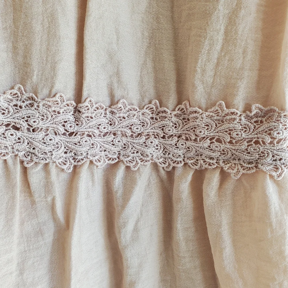 eri + ali Anthropologie Mirana Lace Tier Swing Dress‎ Long Sleeve In Nude Size S - Picture 4 of 10